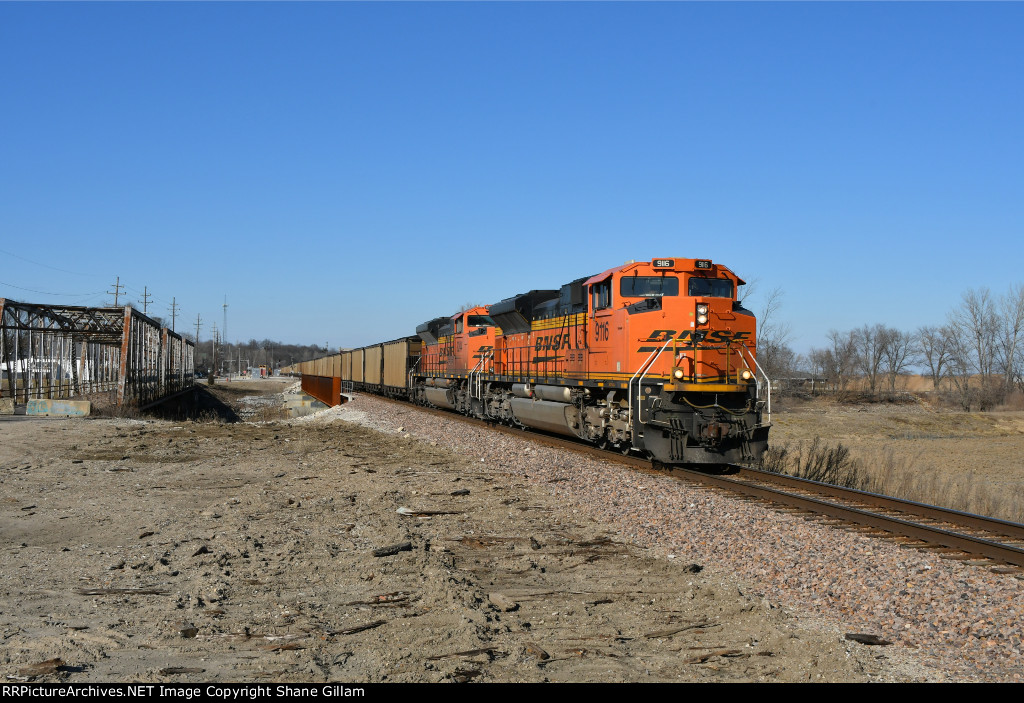 BNSF 9116